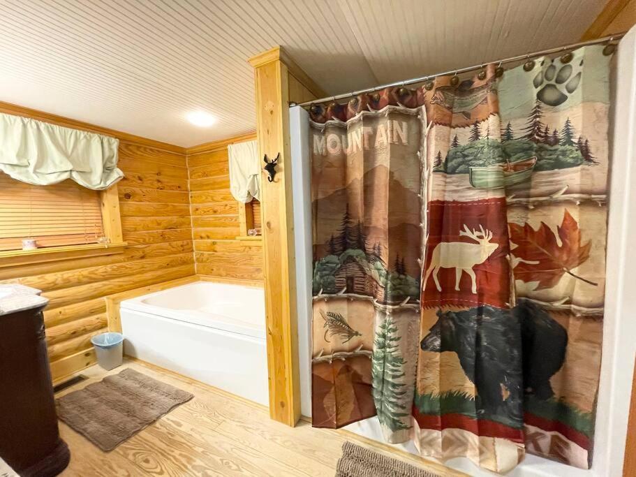 One Of A Kind Rustic Log Cabin Near Bryce Resort - Large Game Room - Fire Pit - Large Deck - Bbq Basye Luaran gambar